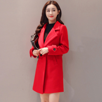 Autumn and winter toast with great red long sleeves fur coats wedding bride back door to dress with feminine display slim fit.