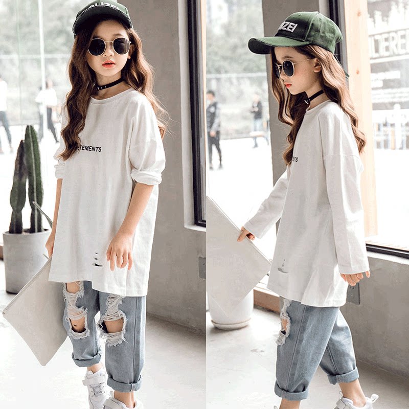 Girls' T-shirts with holes, foreign style, Korean style tops, 2022 new girls' spring and autumn, big children's round neck white bottoming shirts