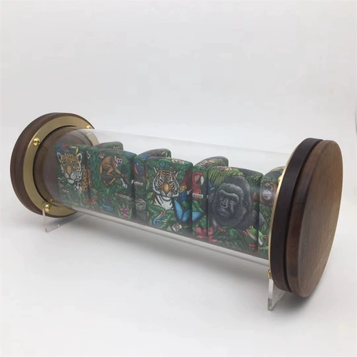 Зажигалка, стенд, коробка для хранения