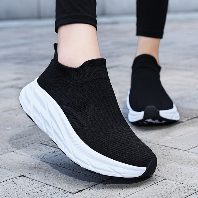 ເກີບຜູ້ຊາຍ summer breathable mesh casual fly knit socks shoes men's slip-on thick-soled soft-soled running sneakers