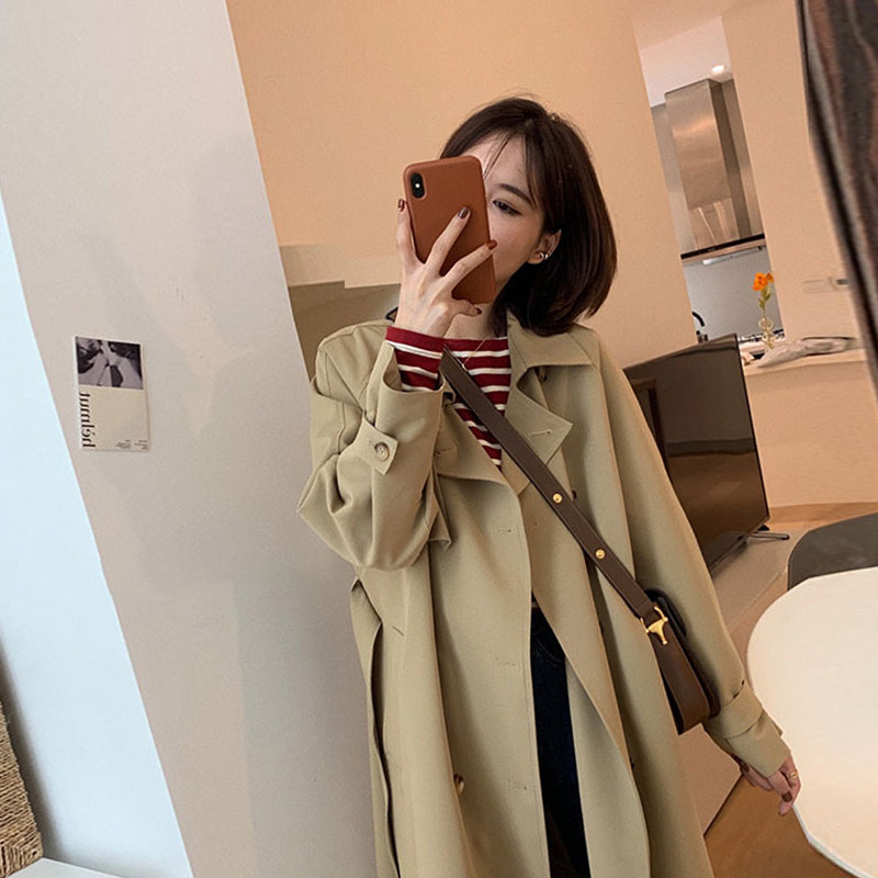 2022 New Card Its Color Wind Coat Woman Mid's Long Edition Spring and autumn Small sub-Han series Advanced Sensation Herben Craze