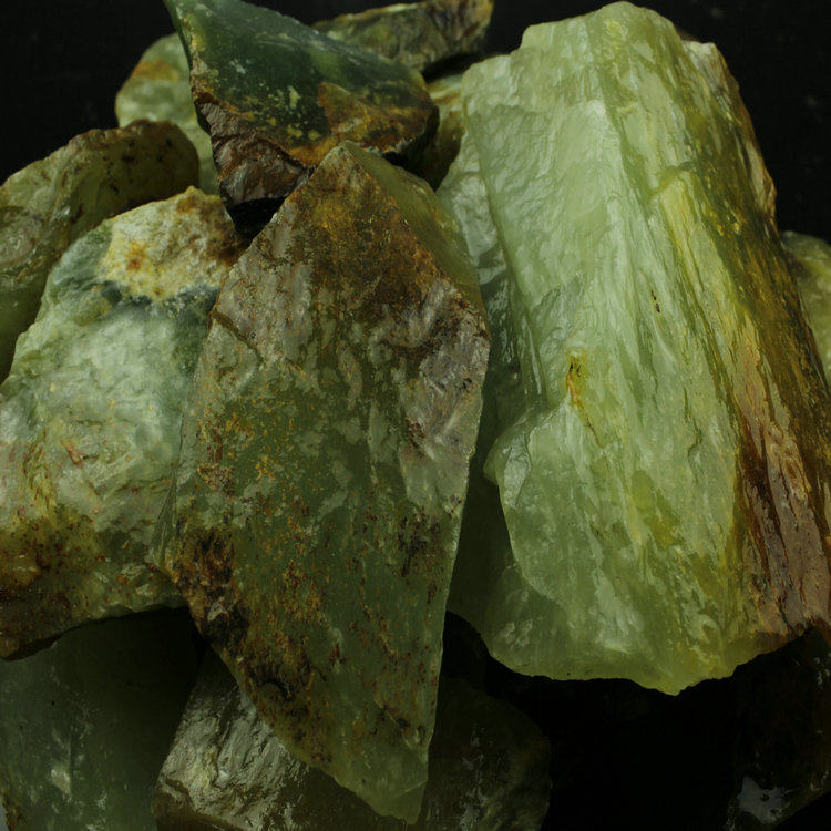 Flower jade raw stone wool material jade jade jade jade raw stone seed edge angle material engraving jade pendant one catty price