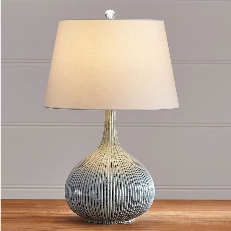 Modern Light Luxury Minimalist Bedroom Bedside Lamp Living Room Study High-End Snowflake Villa Designer American Ceramic Table Lamp
