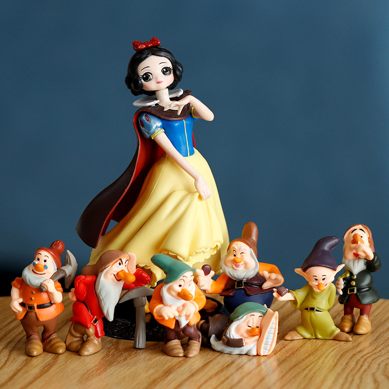 White Snow Princess With Seven Dwarves Paparazzi Model Pendulum with Puppet Toy Cake Scenario Baking Decorations