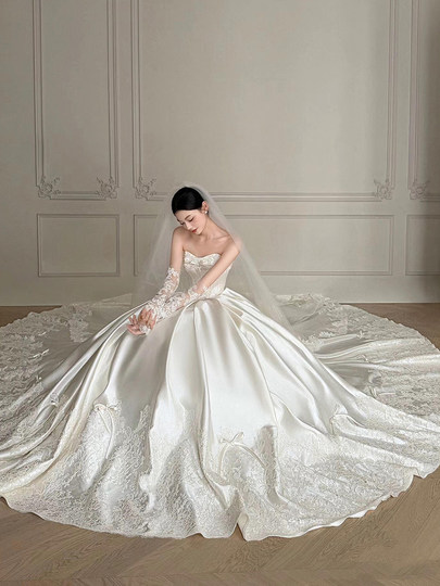 Strapless Wedding Dress 2025 New Style for Petite Brides, High-Quality Satin, Stunning, Simple, Lightweight Bridal Gown