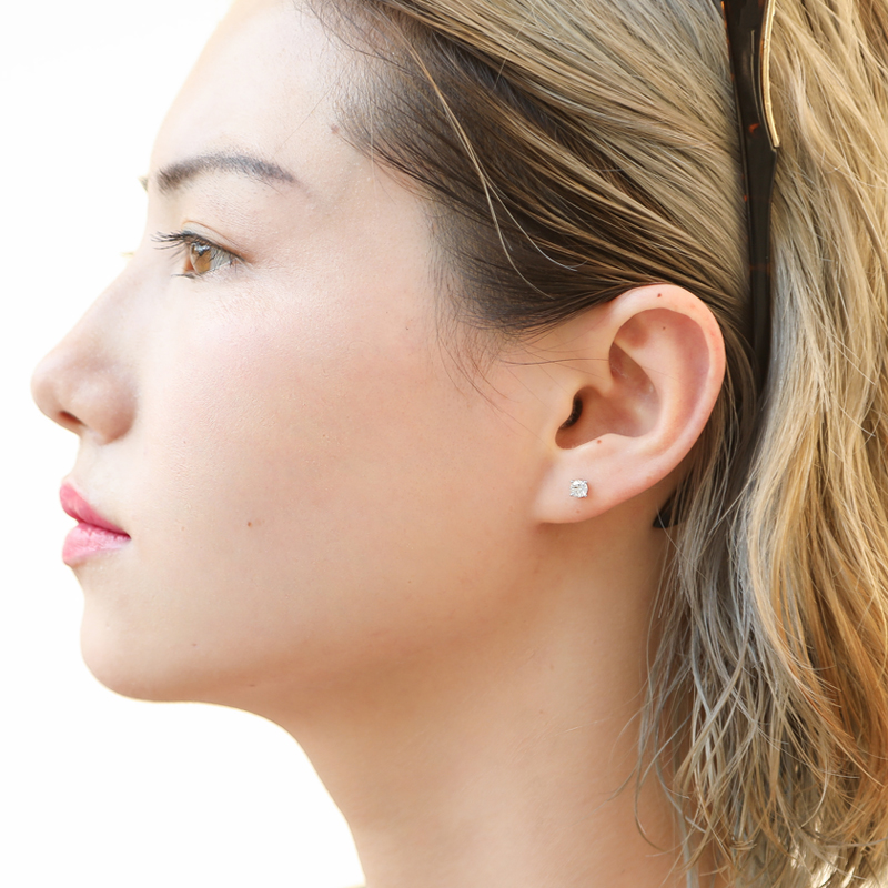 Usd 391 80 Gemstone Miner 18k Yellow Gold Diamond Stud Earrings Lightbox Moreview