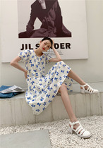 Blue and white floral dress women 2021 summer new French niche retro bubble sleeve dress gentle wind long dress