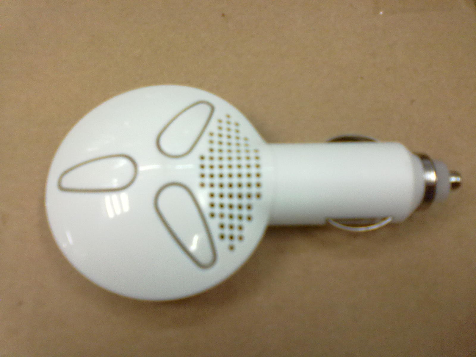 Car oxygen bar with USB on-board oxygen bar charger Car oxygen Car Negative Ion Air Purifier