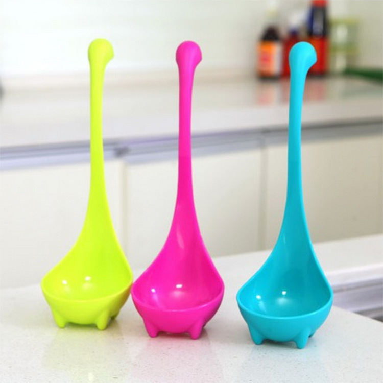 (Clearance) The Loch Ness Monster Spoon Long Handle Vertical Dinosaur Spoon Food Grade Plastic High Temperature Tableware
