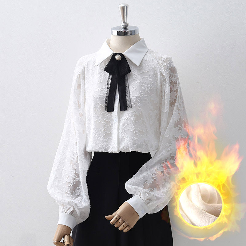 White shirt woman 2022 Fall and Winter Super Fall Coloring Butterfly Bow Design Sense Small Bubble Sleeve Shirt