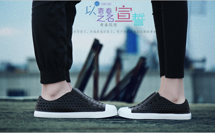 Mùa hè đầu tròn nam nữ đôi giày chống trượt lỗ thông thường Giày đế bệt Baotou giày gucci nam