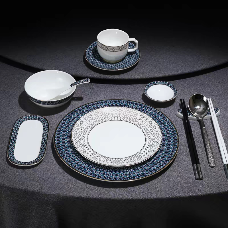 Fashionable European-Style Bone China Gold-Rimmed Dinnerware Set, High-End Hotel and Club Private Room Special Table Setting Set
