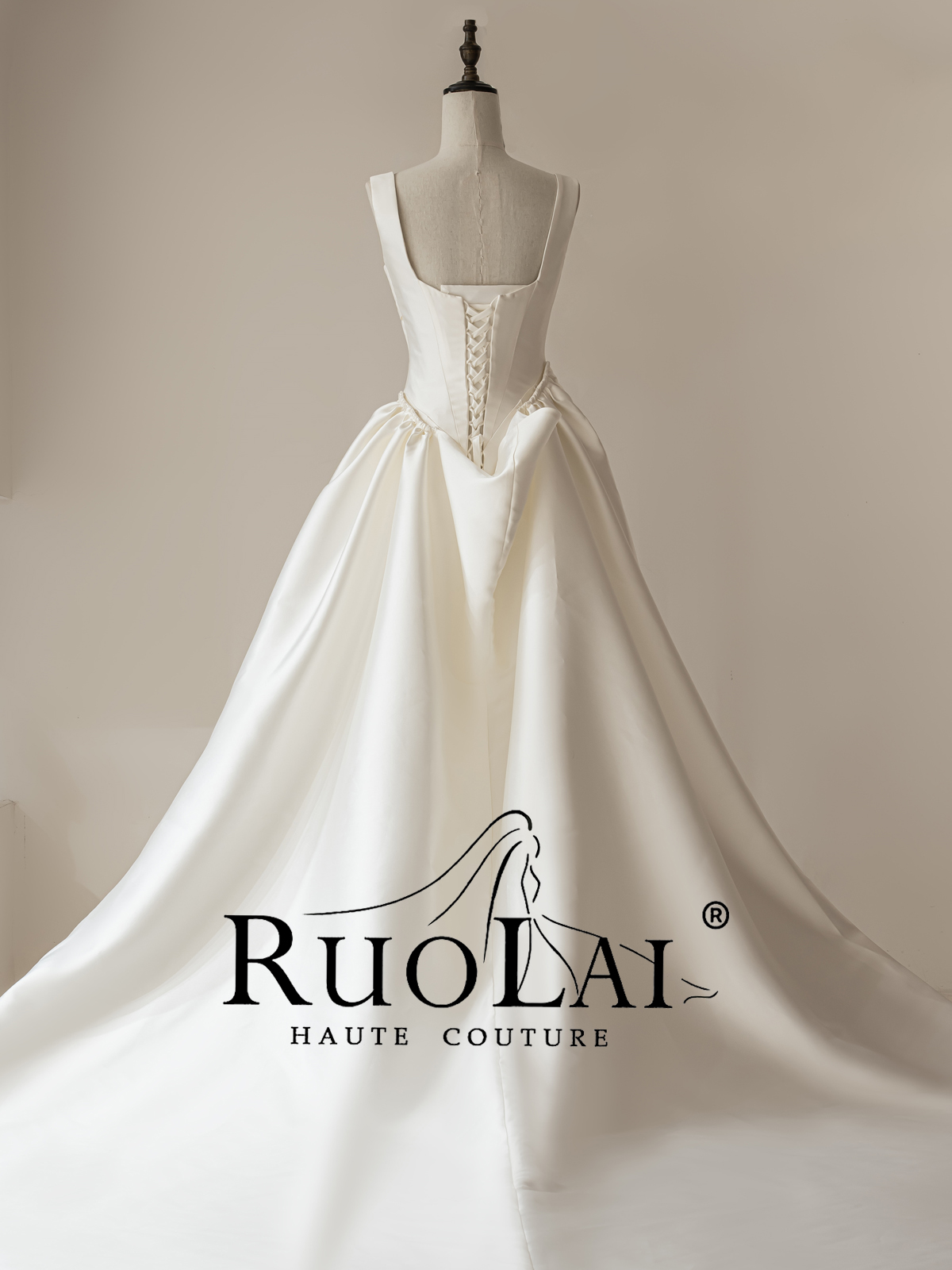 Suspender satin light wedding dress French high -grade Mika multi -side split -back small trailer light luxury niche gauze Suspender satin light wedding dress French high -grade Mika multi -side split -back small trailer light luxury niche gauze