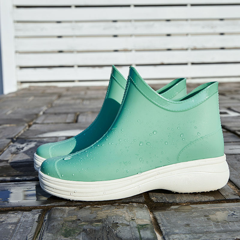 Rain boots women's soft bottom summer fashion style outer wear Japanese non-slip Korean ins tide mid-tube simple water shoes waterproof light