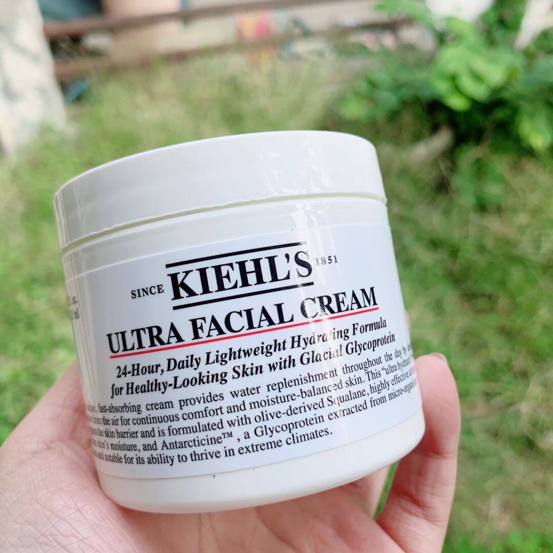 Large can Kiehls Cher's Cher's High Moisturizing Cream 125ml Moisturizing and Locking Water Dry Skin in Autumn and Winter