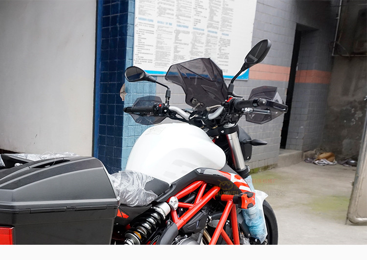 Benelli mới Lan Ba ​​Long BN302S kính chắn gió xe máy BJ300-GS kính chắn gió phía trước sửa đổi kính chắn gió - Kính chắn gió trước xe gắn máy kinh chan gio xe may