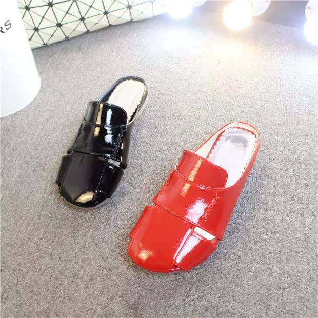 2019 phiên bản phẳng Hàn Quốc của bằng sáng chế da mẹ cỡ lớn - Dép shop bán dép