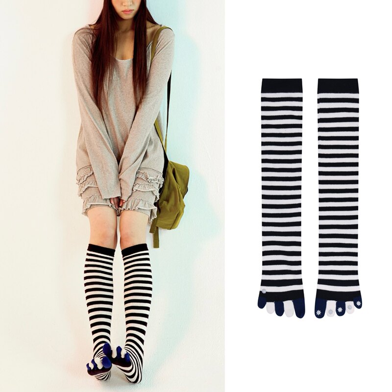 Sweet Potato Ouni LAOSHU Coyseio Spring Style Five-Finger Cute High Tube Socks Black and White Striped Long Calf Socks for Women Sweet Potato Ouni LAOSHU Coyseio Spring Style Five-Finger Cute High Tube Socks Black and White Striped Long Calf Socks for Women