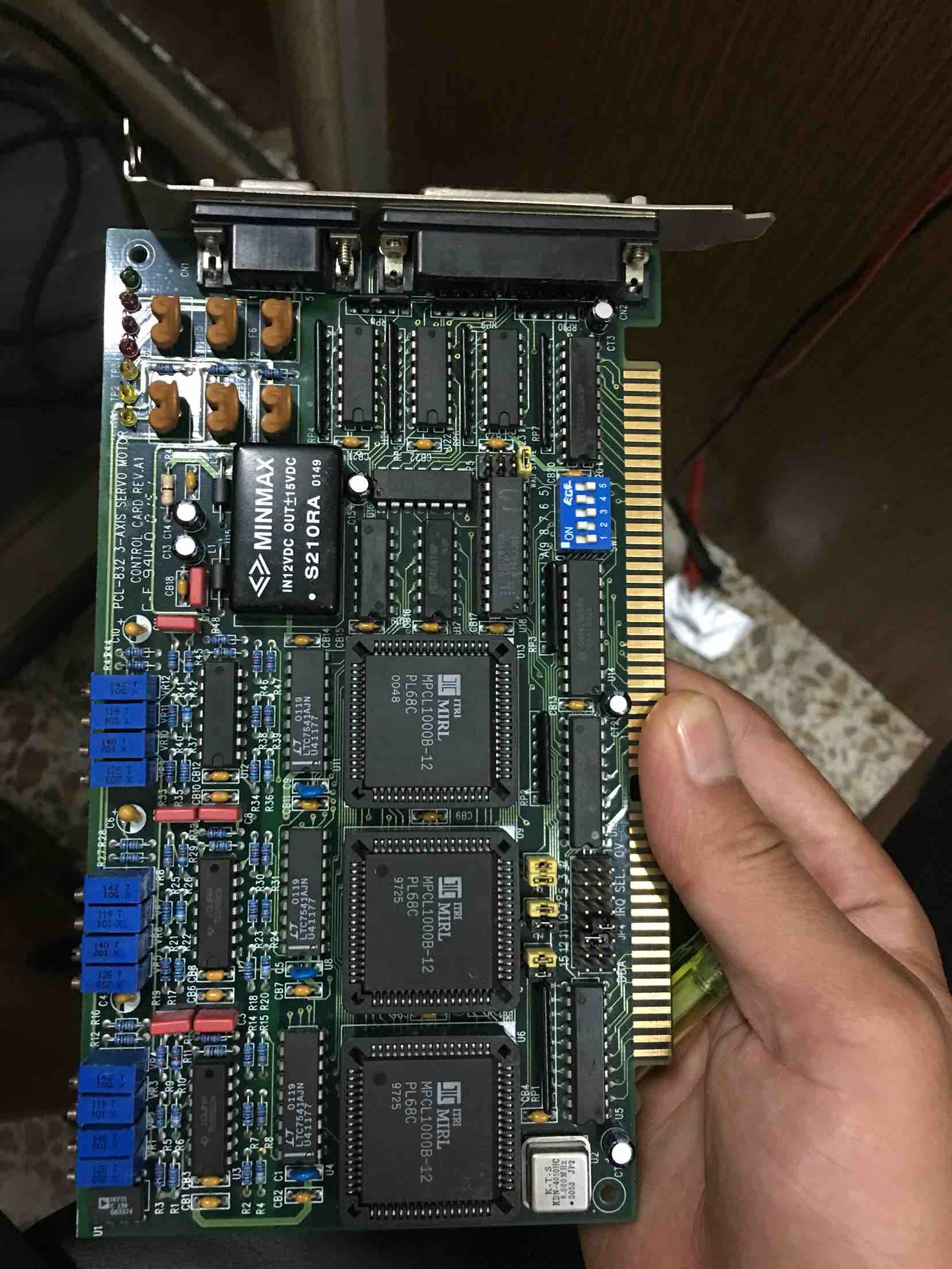 PCL-832 3-AXIS SERVO MOTOR CONTROL CARD ISA INTERFACE