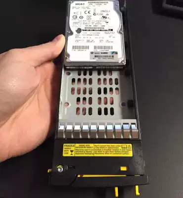 HP 3PAR QR496A 697389-001 900GB 6G SAS 10K 2 5 702505-001