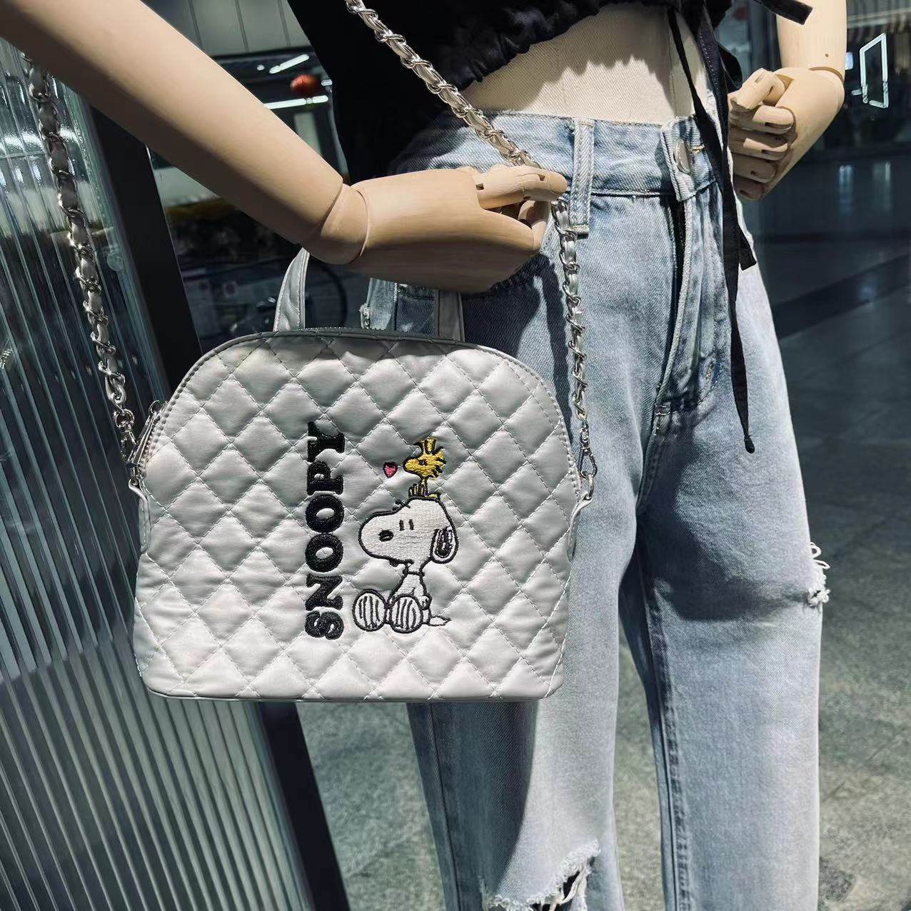 South Korea East Gate New Bag Shells Double Shoulder Bag Single Shoulder Bag Cartoon Embroidery Snoopy Slanted Satchel Lady Hand-Taobao