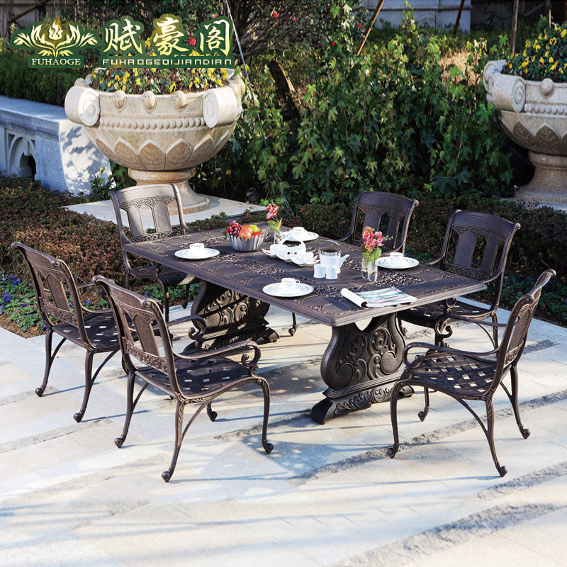 Outdoor table and chair courtyard cast aluminum combination leisure villa garden furniture terrace balcony courtyard table and chair five-piece set