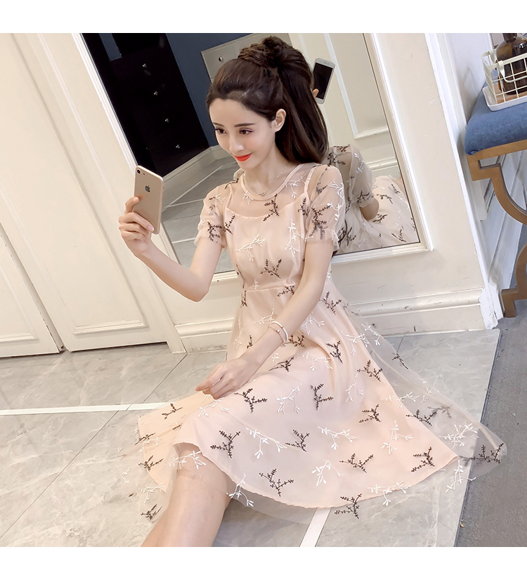 VK旗艦店 韓國風超仙甜美初戀溫柔仙女長裙網紗拼接短袖洋裝