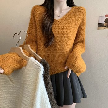 Orange sweater for women in autumn and winter korean style lazy and gentle style v-neck pumpkin orange loose short temperament knitted top