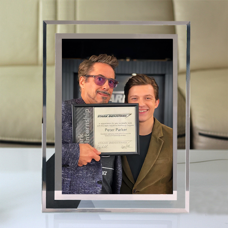 Marvel Crystal Display Stand Photo Frame with Free Shipping Avengers 4 Iron Man Spider-Man Deadpool Photo Frame Gift Stand