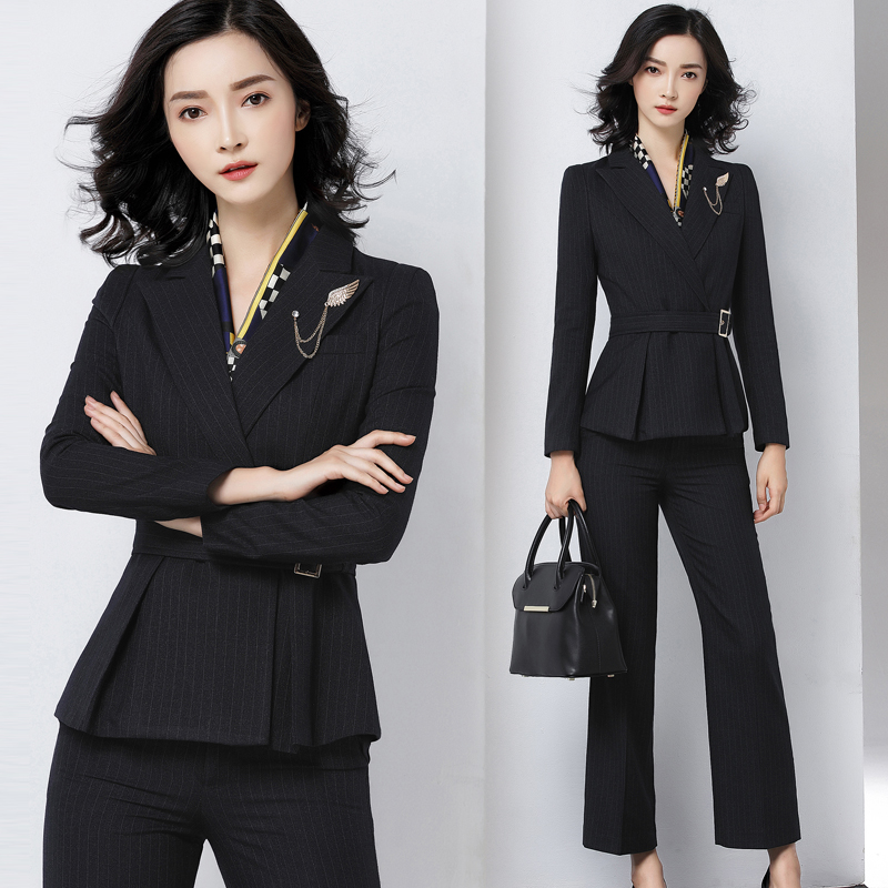 Tailleur femme - Ref 3244609 Image 1