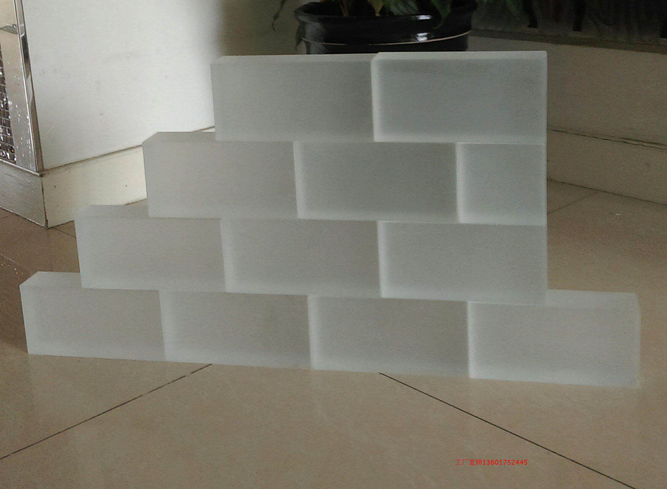 Custom Multispec Solid Glass Brick Frosted Crystal Brick Bubble Rippled the Landscape Glass Wall