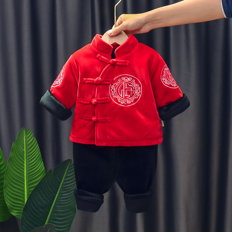 Baby donuted winter male and female sets to catch a week-old gown baby boy Han clothes new to the New Year's New Year's festive season