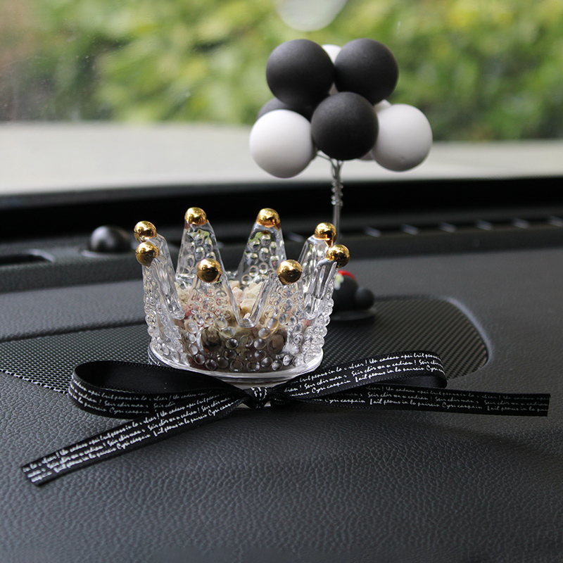 2022 new creative car perfume small ornaments ins wind net red crown crystal aroma goddess high-end supplies