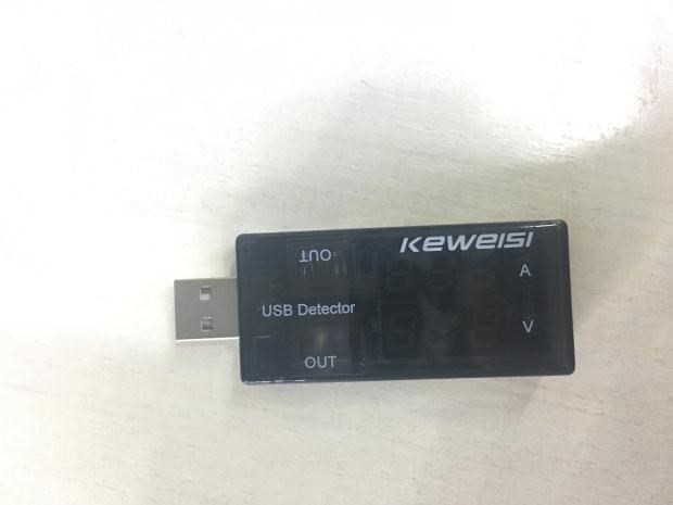 Công cụ kiểm tra dung lượng điện áp USB hiện tại hiển thị kỹ thuật số điện thoại di động