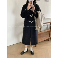 Черный, не выцветает