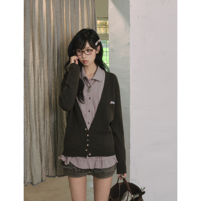 Geng Dou Story Sage Bell*2026 Autumn New Solid Color Knitted Cardigan Jacket Shirt Skirt Set