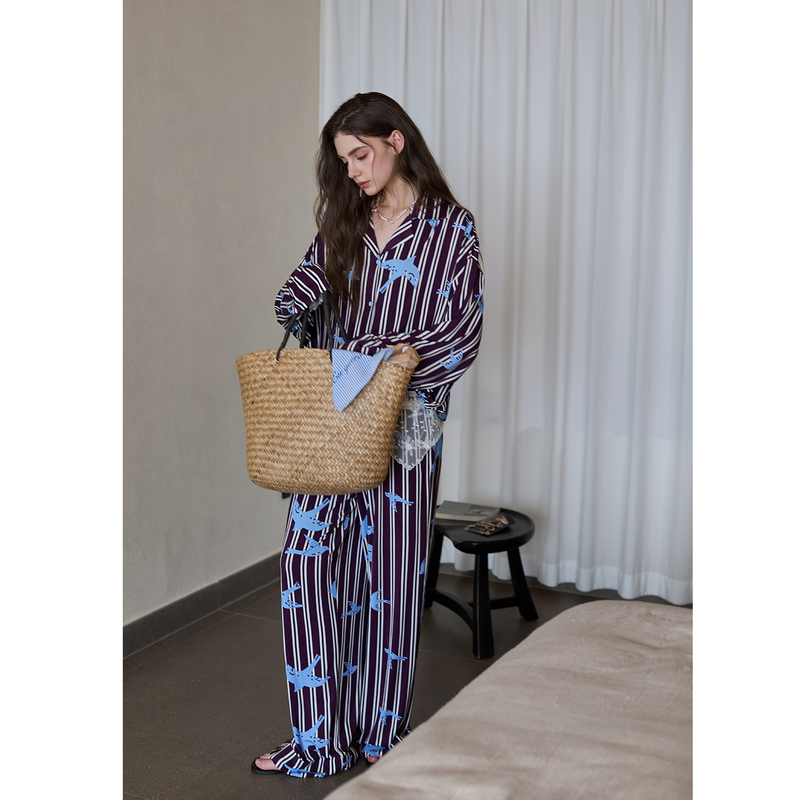 Meiteng's "Yuppie Style" Soft Cotton Pajamas for Women, Spring and Autumn Long-Sleeved Cardigan with Stripes and Peace Dove Design, Relaxed Loungewear Meiteng's "Yuppie Style" Soft Cotton Pajamas for Women, Spring and Autumn Long-Sleeved Cardigan with Stripes and Peace Dove Design, Relaxed Loungewear