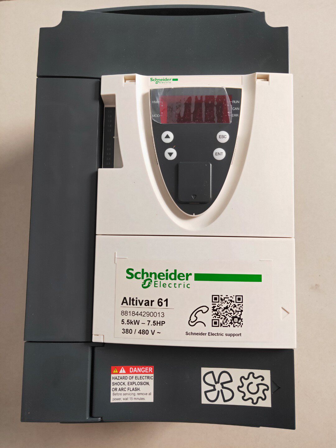 Schneider frequency converter ATV61HU55N4Z three-phase 380 power 5 5KW Easy panel spot sale