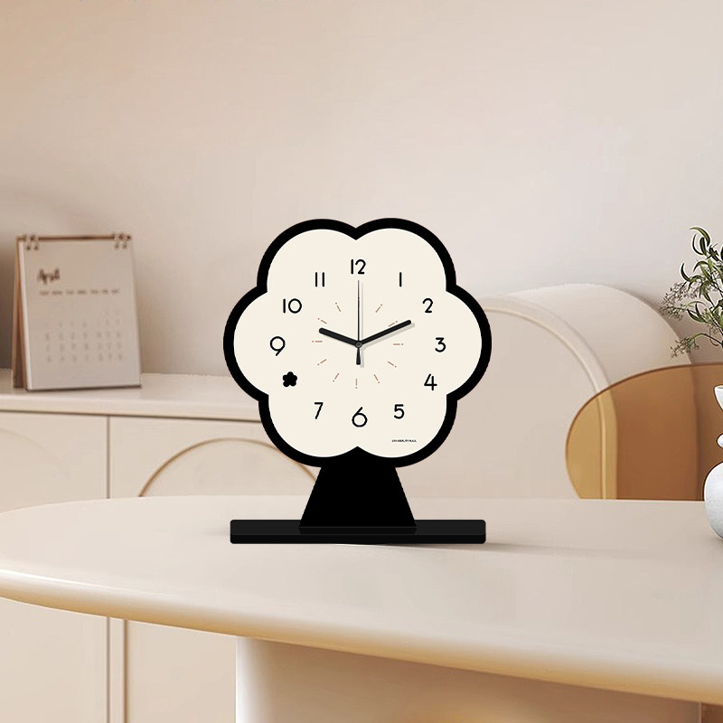 2026 New Creative Flower-Shaped Desk Clock, Simple and Stylish Desktop Clock, Black and White Clock, Pendulum Clock