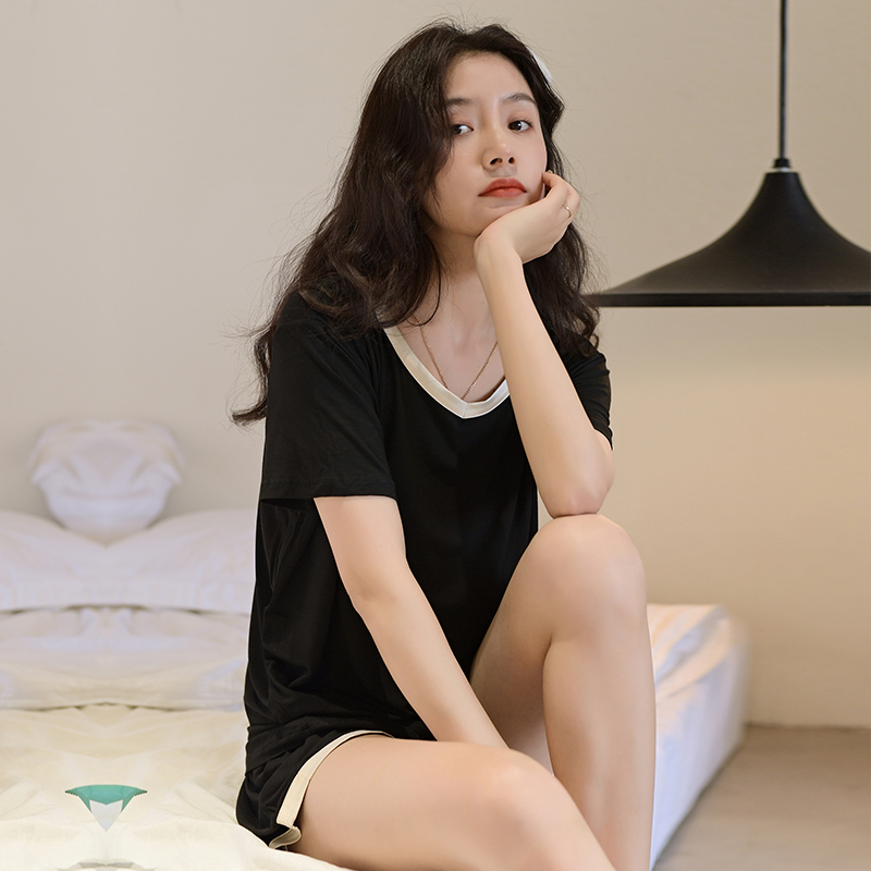 In 2021, the new pajamas woman summer Modale with a breast cushion loose and large - size short sleeves and wear home suit