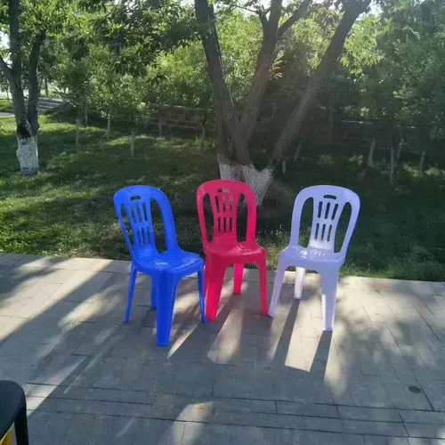 Утолщенные уличные столы и стулья для продуктовых ларьков, пластиковые столы и стулья для киосков с барбекю, квадратные и круглые столы Октоберфеста, столы для пляжного отдыха на ночном рынке