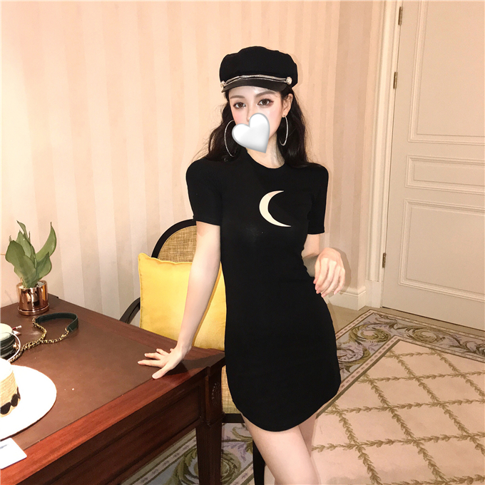 VK旗艦店 韓系修身月亮印花短袖洋裝