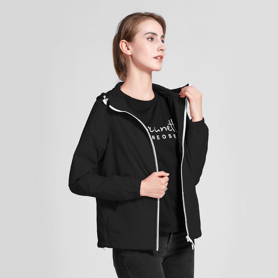 캐나다의 새로운 최고 방수 및 방풍 어썰트 재킷 경량 짧은 재킷 야외 패션 얇은 하이킹 유럽과 미국