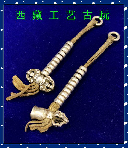 A pair of pure silver 