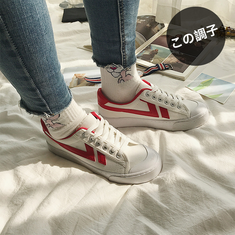 2018 giày trắng nhỏ nữ giày vải mới 1992 giày phiên bản Hàn Quốc Harajuku ulzzang retro port gió chic chic giay bitis nữ