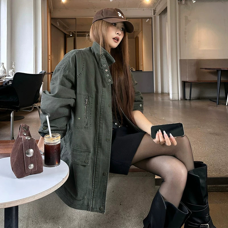 American Retro Distressed Workwear Jacket 2026 Autumn New Style Petite Army Green Trench Coat Biker Jacket American Retro Distressed Workwear Jacket 2026 Autumn New Style Petite Army Green Trench Coat Biker Jacket