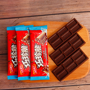牛奶脆米黑巧克力盒装10*30袋