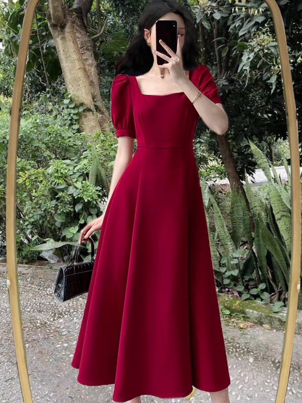 Red Dress for Women 2026 Summer New Square Neck French Retro Hepburn Style Engagement Long Dress