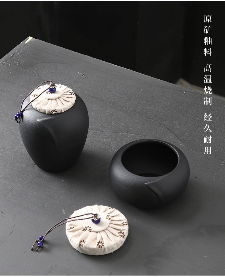 Japanese black pottery round collar seal tank storage tank to the receive tank household candy jar coffee jar ceramic tea pot