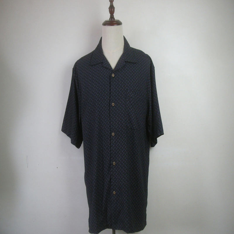 Heavyweight Silk Herringbone Short-Sleeve Shirt Made from Mulberry Silk with a Cuban Collar for Men, Summer Top Heavyweight Silk Herringbone Short-Sleeve Shirt Made from Mulberry Silk with a Cuban Collar for Men, Summer Top